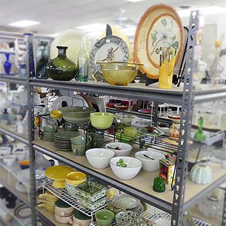 Kitchen items at Upscale Resale